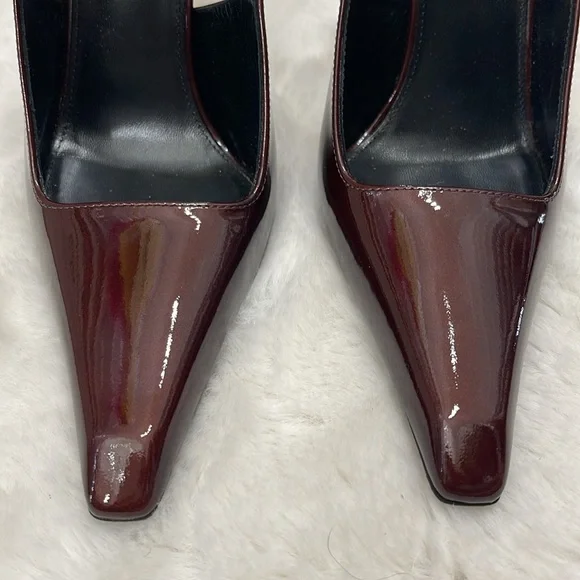 SAINT LAURENT Lee embellished patent-leather slingback pumps Color: Burgundy - Picture 9 of 13